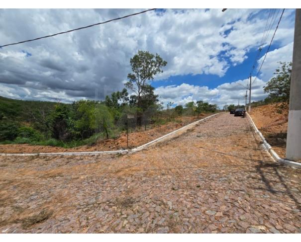 Foto de FUNILÂNDIA/MG - Lote com a área de 1.000,00m², situado bairro Vale das Águas