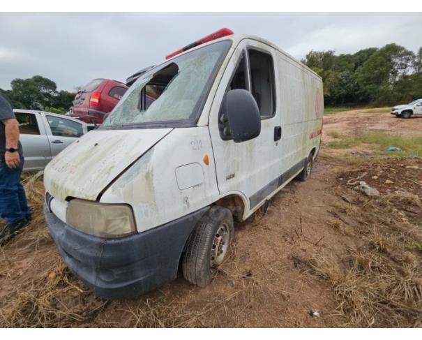 Foto de CASTRO/PR -  Camioneta Peugeot Boxer Adapta Ambulância, 2010/2011, DIESEL 
