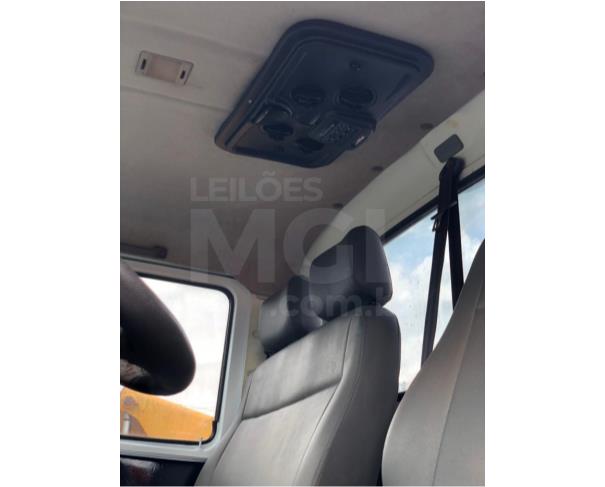Foto de CONTAGEM MG - VOLKSWAGEN  26.260 E COM PIPA 15 MIL LITROS - TRAÇADO 