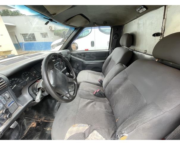 Foto de PREFEITURA MUNICIPAL DE TRABIJU/SP -Esp Caminhonete Ambulância Chevrolet / S10 2.2 Rontan Amb- 2000/2000-P76825