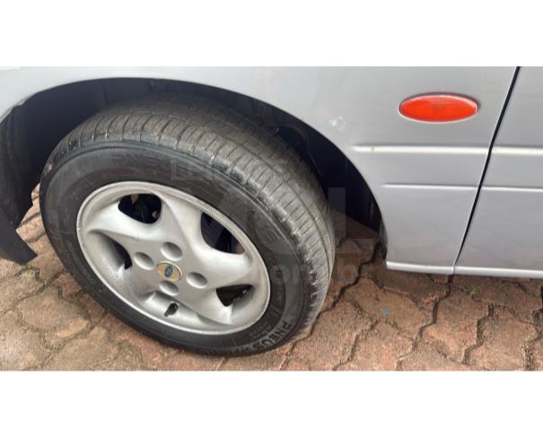 Foto de ITAÚNA MG - FORD ESCORT GL  16V D 1.8 ( IDEAL PARA COLOCIONADOR) 