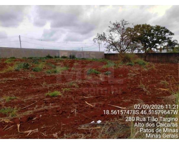 Foto de PATOS DE MINAS/MG - Lote urbano com área de 3.129,60 m², localizado na Rua Tião Targino, bairro Alto dos Caiçaras