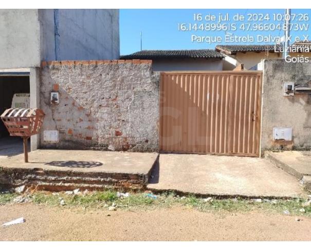 Foto de LUZIÂNIA/GO — Casa com 2 quartos e 1 vaga na garagem no bairro Parque Estrela Dalva IX