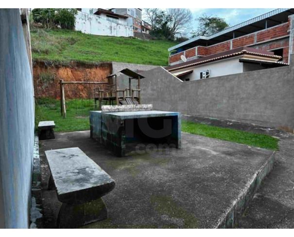 Foto de PIRAPETINGA/MG - Terreno urbano com 687,82m² no Bairro Santa Efigênia