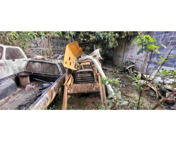 Foto de SANTA MARIA MADALENA/RJ - Retroescavadeira Massey Ferguson MF 86 HS