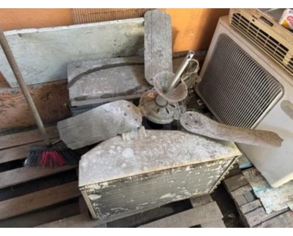 Foto de CAMPO DOS GOYTACAZES/RJ- Diversos (CPUs, ventiladores, impressoras, ares condicionados, moveis, bebedouros, micro-ondas, TV, geladeira).