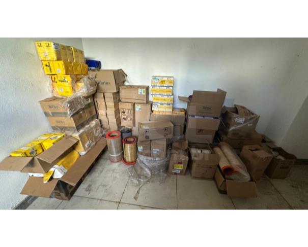 Foto de ITATIAIUÇU/MG-Lote de filtros diversos com aproximadamente 320unidades. Kit de rádios amadores Hytera. 