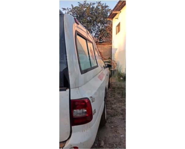 Foto de ESMERALDAS/MG - CAMINHONETE - VW Saveiro Pickupecia CS Ambulância, 2016/2016