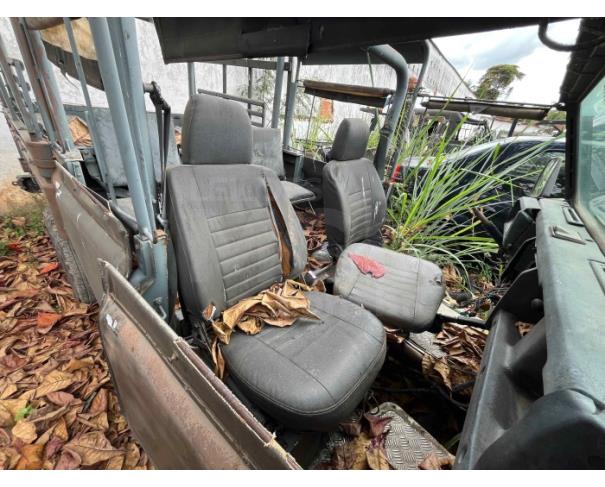 Foto de RIO DE JANEIRO/RJ- VTNE PICAPE EMP GE DEFENDER 130 3/4T 4X4 LAND ROVER 2005