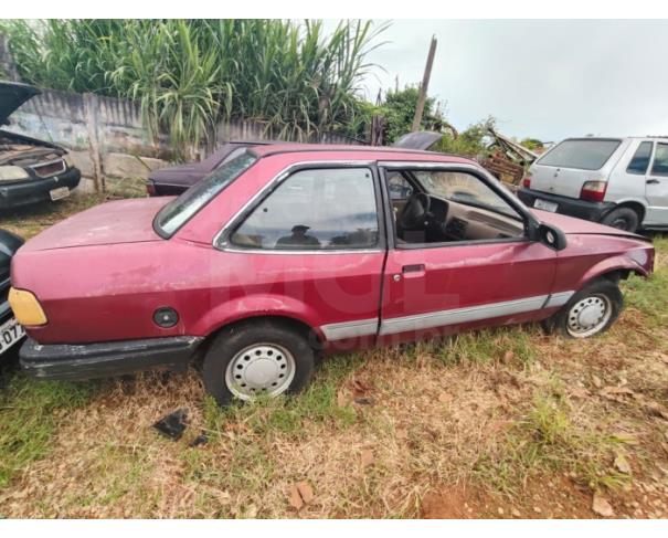 Foto de ARAXÁ/MG - FORD Verona GLX - 1990/1990 - SUCATA