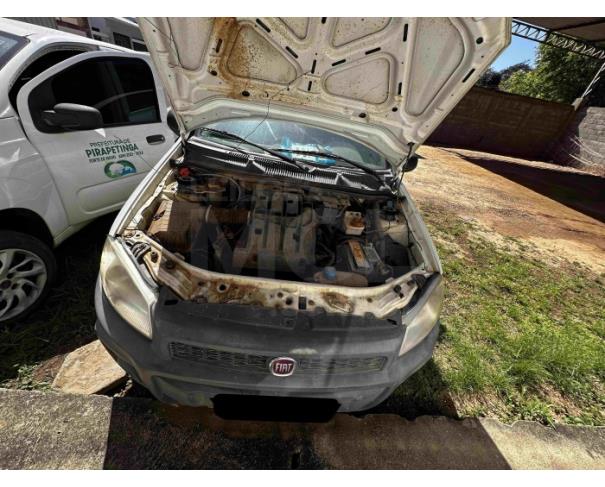 Foto de PIRAPETINGA/MG - Carga Caminhonete Fiat Strada/ Strada Working, 2016/2016, FLEX 