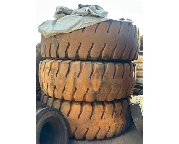 Foto de CONTAGEM /MG 5 PNEUS: 3 BRIDGESTONE E 2  MICHELIN USADOS ORGINAIS NO ESTADO EM QUE SE ENCONTRAM.-- PA13007