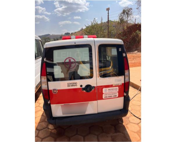 Foto de SÃO PEDRO DOS FERROS/MG - CARRO - Fiat Doblo Rontan Ambulância, 2009/2009