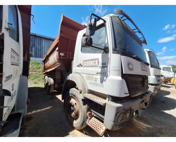 Foto de OSASCO/SP- CAMINHÃO CAÇAMBA MEIA CANA - M. BENZ AXOR 2831 K ROSSETI  - ANO: 2011/2012 - PA13162