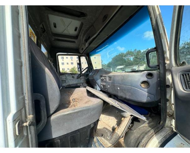 Foto de RIO DAS OSTRAS/RJ - CAMINHÃO MERCEDES BENZ 1620