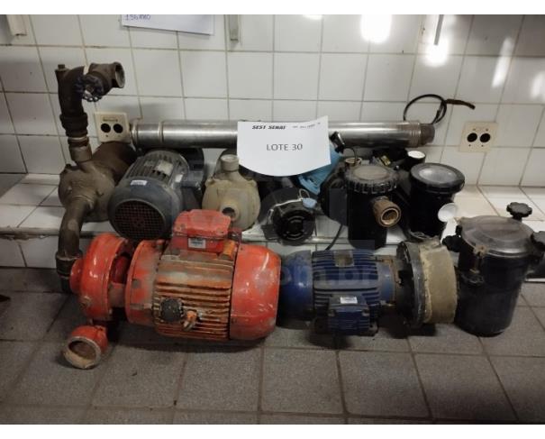 Foto de CARIACICA/ES- MOTOBOMBA C/ PREFILTRO TRIFASICA 5CV (Procurar Marca)...