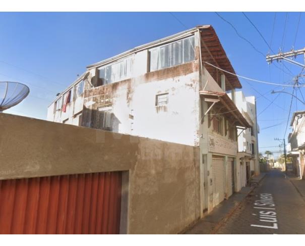 Foto de BOCAIÚVA/MG — Direto de posse sobre um Imóvel no Centro