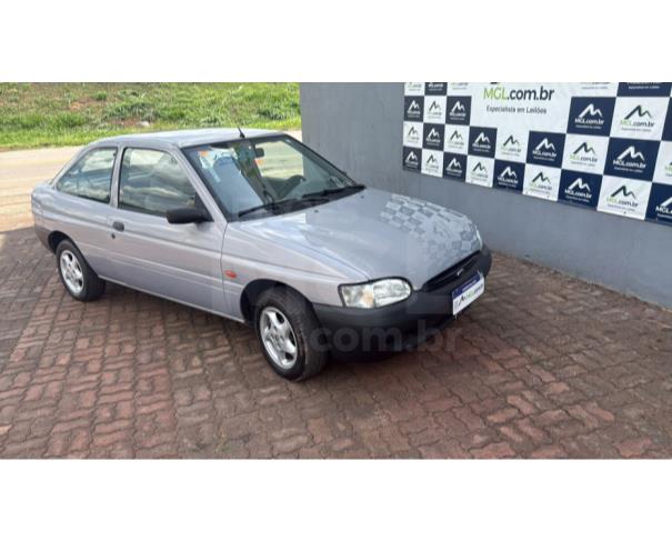 Foto de ITAÚNA MG - FORD ESCORT GL  16V D 1.8 ( IDEAL PARA COLOCIONADOR) 