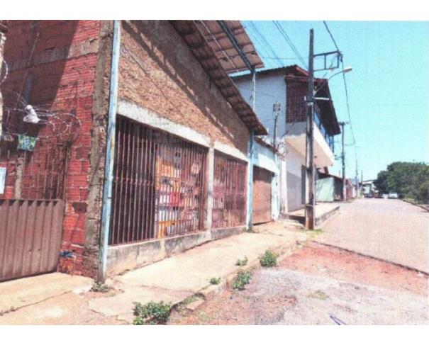 Foto de PARACATU/MG — Casa com terreno de  330.000 m² no Bairro Amoreiras