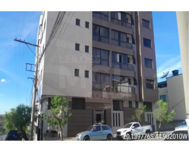 Foto de DIVINÓPOLIS/MG – Apartamento com a área de 122,41m², situado no bairro Parque Jardim Capitão Silva