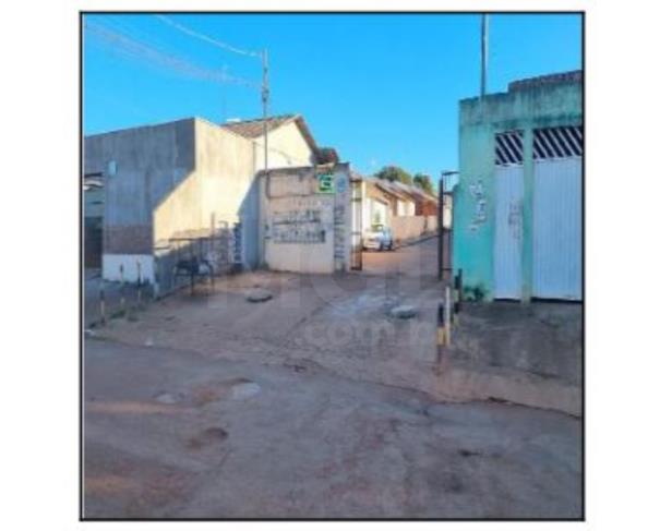 Foto de AGUAS LINDAS DE GOIAS/GO - Casa no Bairro Parque Da Barragem Setor 11