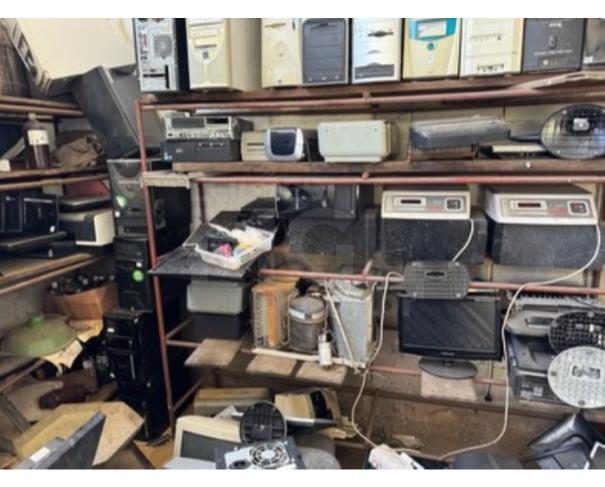 Foto de CAMPO DOS GOYTACAZES/RJ-Eletrônicos, informática (CPUS, monitores, estabilizadores, teclados, impressoras, ares condicionados, televisores, impressoras).