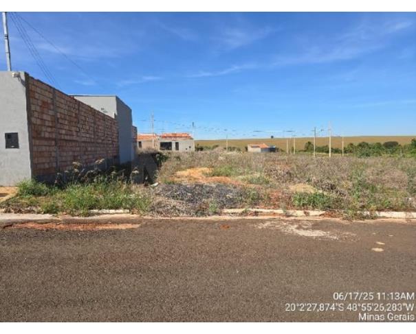 Foto de FRUTAL/MG — Terreno (F8444426568550)