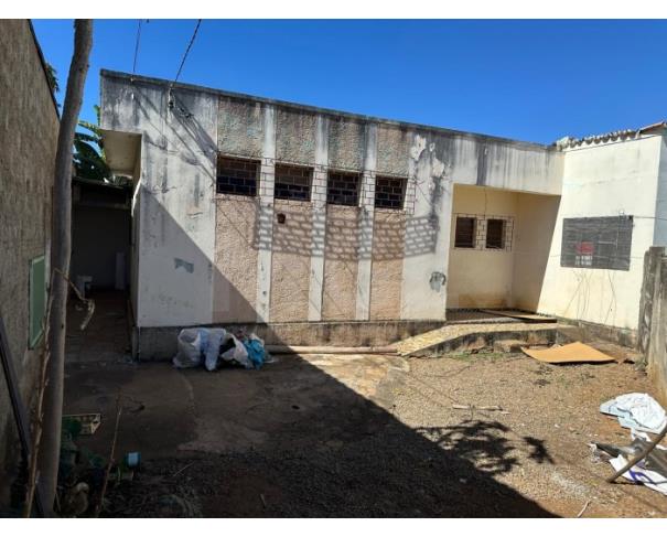 Foto de PATOS DE MINAS/MG-CASA DE MORADA COM 602m². 
