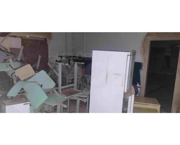 Foto de SANTA MARIA MADALENA/RJ - Lote composto por Móveis, eletrodomésticos, sucatas e bens diversos. 
