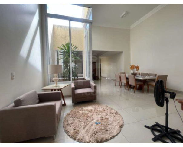 Foto de PIACATU/SP — Casa residencial com a área de 420,54m² e seu respectivo lote com 1150,00m²