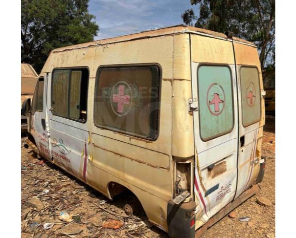 Foto de SÃO JOÃO DA PONTE/MG - Caminhonete Fiat/Ducato M Rontan AMB, 2005/2005