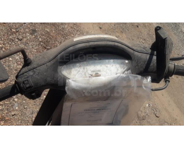 Foto de ITAÚNA/MG - (MOTONETA) - CIRCULÁVEL - HONDA C100 BIZ ES - 2004/2005