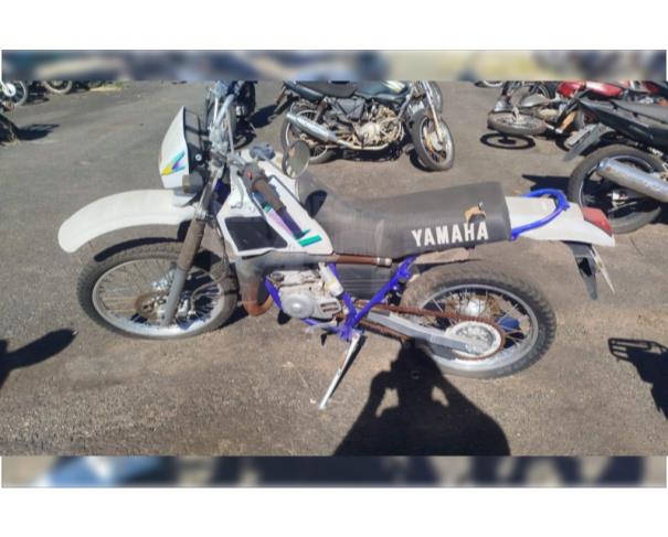 Foto de APARECIDA DE GOIÂNIA/GO - Motocicleta YAMAHA DT 200R - PARA RETIRADA DE PEÇAS - MOTOR INSERVÍVEL 