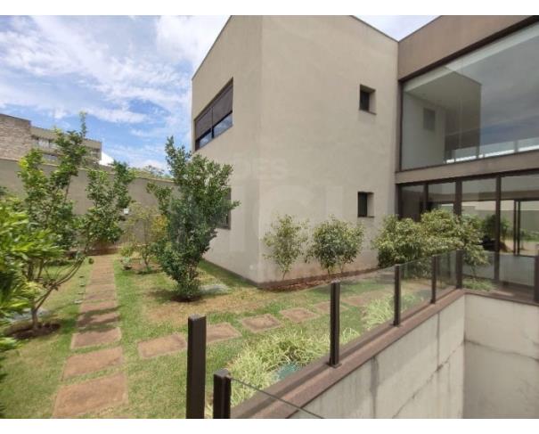 Foto de NOVA LIMA/MG – Casa com a área de 928,29m², situada em Alphaville Lagoa dos Ingleses Fase II
