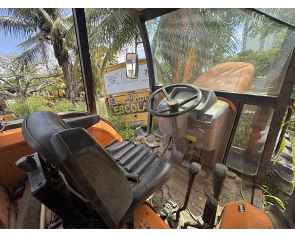 Foto de CAMPO DOS GOYTACAZES/RJ-Trator Agrícola Budny, modelo 1054