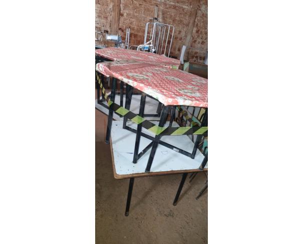 Foto de PONTES GESTAL/SP - Mesas escolares infantis, Colmeia organizadora