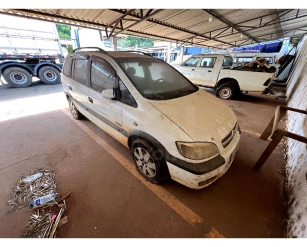 Foto de LAVRAS/MG - CHEVROLET ZAFIRA CONFORT - 2010/2010 - COR : BRANCO 