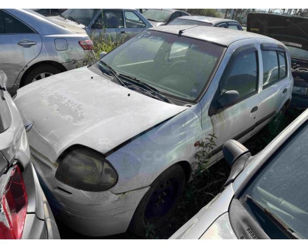 Foto de CAPIVARI/SP - VEÍCULO CONSERVADO - RENAULT/CLIO RL 1.6 16V - 2002/2003