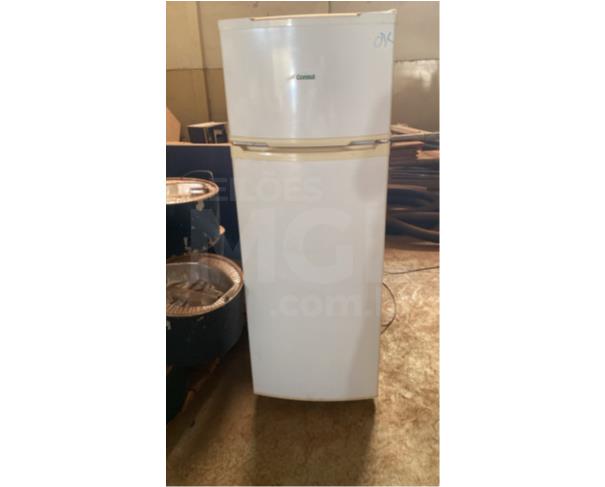 Foto de DUMONT/SP - Eletrodomésticos – Ventiladores, geladeiras, ar condicionado, bebedouro de galão, micro-ondas, tanque de lavar roupa de plástico, máquina de lavar, bebedouro industrial e etc