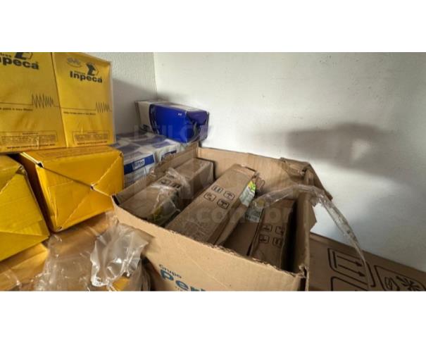 Foto de ITATIAIUÇU/MG-Lote de filtros diversos com aproximadamente 320unidades. Kit de rádios amadores Hytera. 