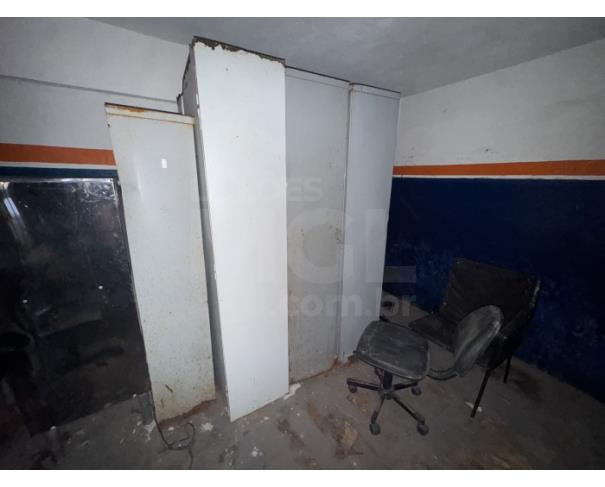 Foto de CAMPO DOS GOYTACAZES/RJ- Diversos (CPUs, ventiladores, impressoras, ares condicionados, moveis, bebedouros, micro-ondas, TV, geladeira).