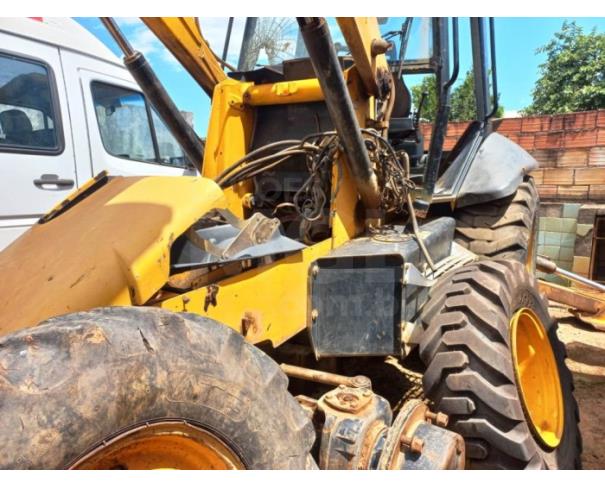 Foto de SERRA AZUL DE MINAS/MG- Retroescavadeira JCB, Modelo 3C, ano 2013.