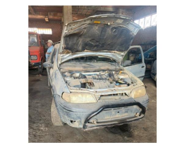 Foto de CONGONHAL/MG - FIAT Strada Fire CE - 2003/2004