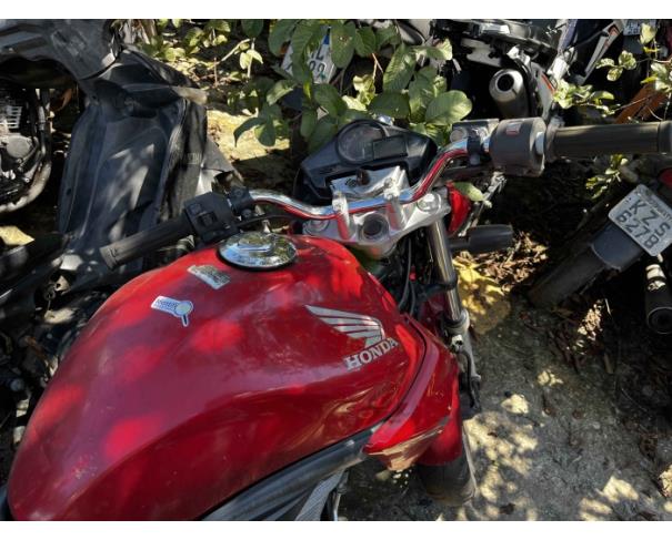 Foto de ANGRA DOS REIS/RJ-VEÍCULO CONSERVADO-HONDA/CB 300R-2014/2014