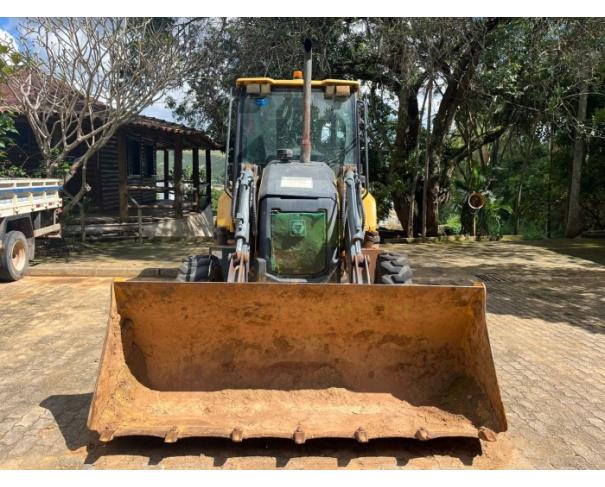 Foto de IBATIBA/ES - Retroescavadeira modelo C870BR