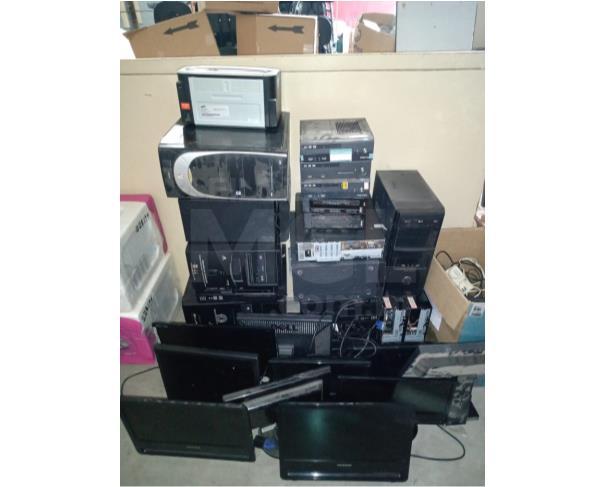 Foto de ESMERALDAS/MG - Eletrônicos e informática.