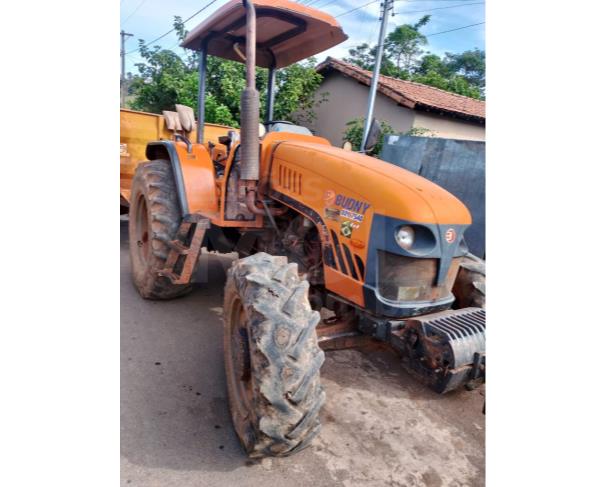 Foto de DOURADOQUARA/MG - Trator Agricola Budny, modelo BDY7540.