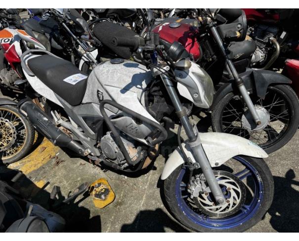 Foto de ANGRA DOS REIS/RJ-VEÍCULO CONSERVADO-YAMAHA/FAZER YS250-2013/2014
