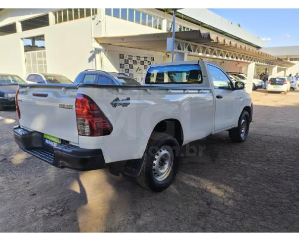 Foto de ITAÚNA/MG- TOYOTA HILUX CSLSTM4FD CABINE SIMPLES 2021/2021- PA13315
