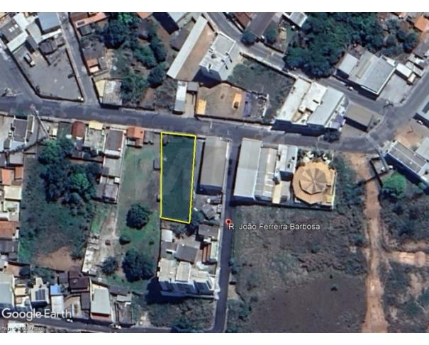 Foto de PITANGUI/MG – Lote com área de 1.000m² no bairro Santa Rita 
